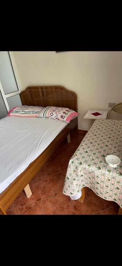 Uji Ftohte Villa *